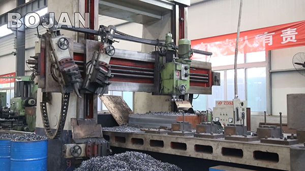 機加工機床.jpg 機加工機床.jpg